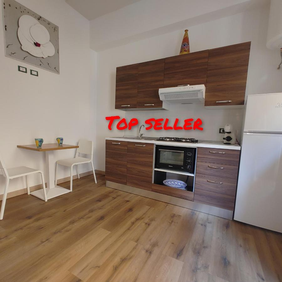 The First Apartment Cinisi Exterior foto